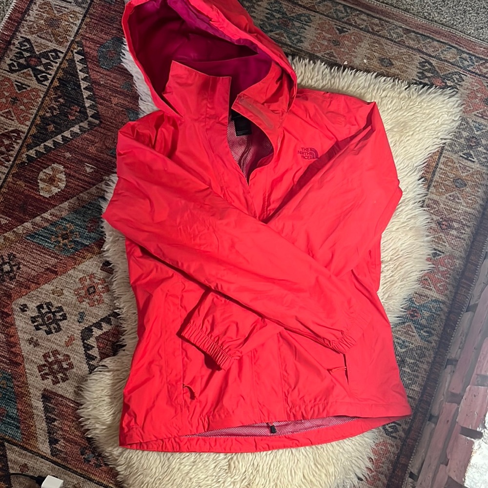 Red Coral North Face Rain Jacket sz Medium